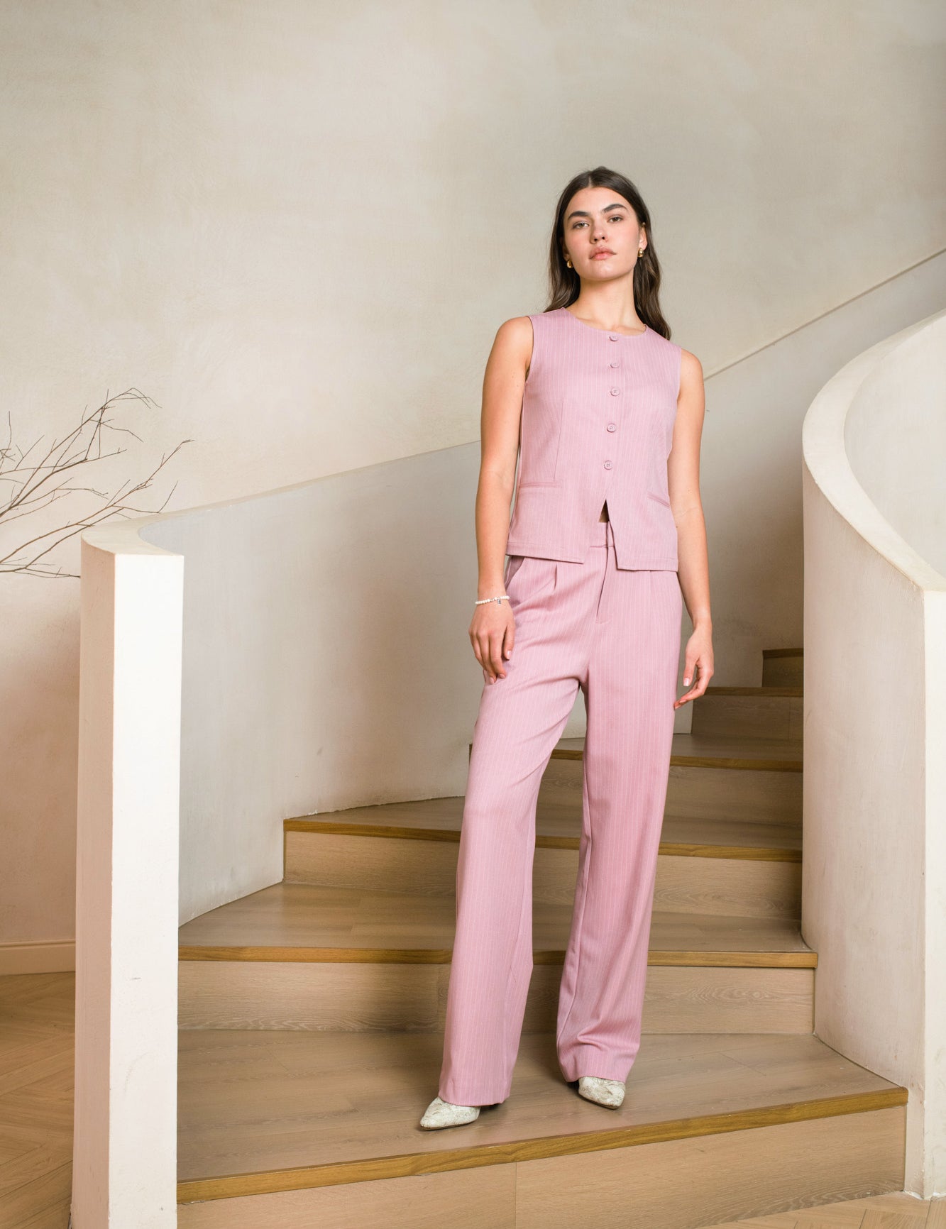 Fitted PHEBE gilet with pinstripe in pink and high neck