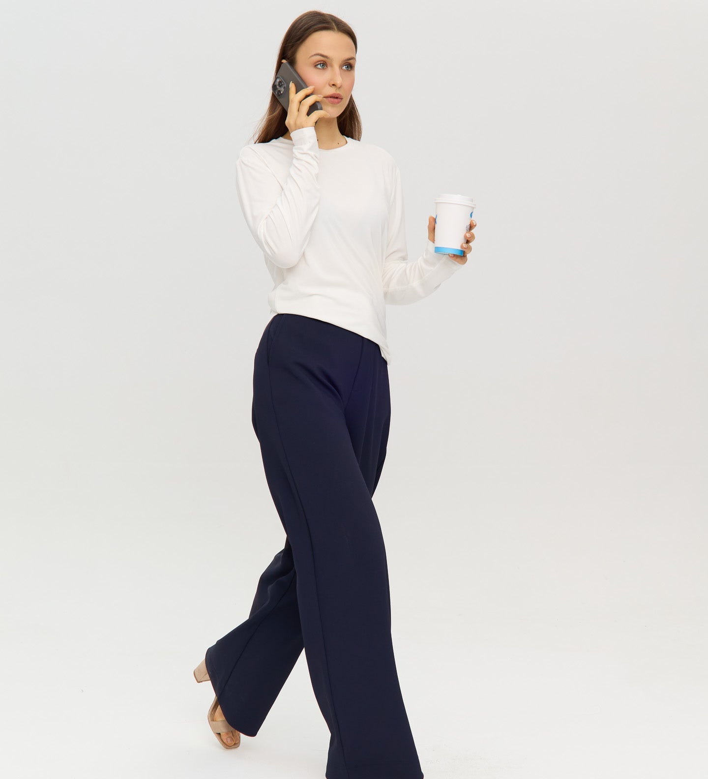 What is wrinkle-free fabric and why every woman needs it