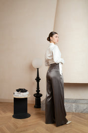 Wide-leg high-waist luxurious satin pants in onyx grey, non static, with high stretch - side view