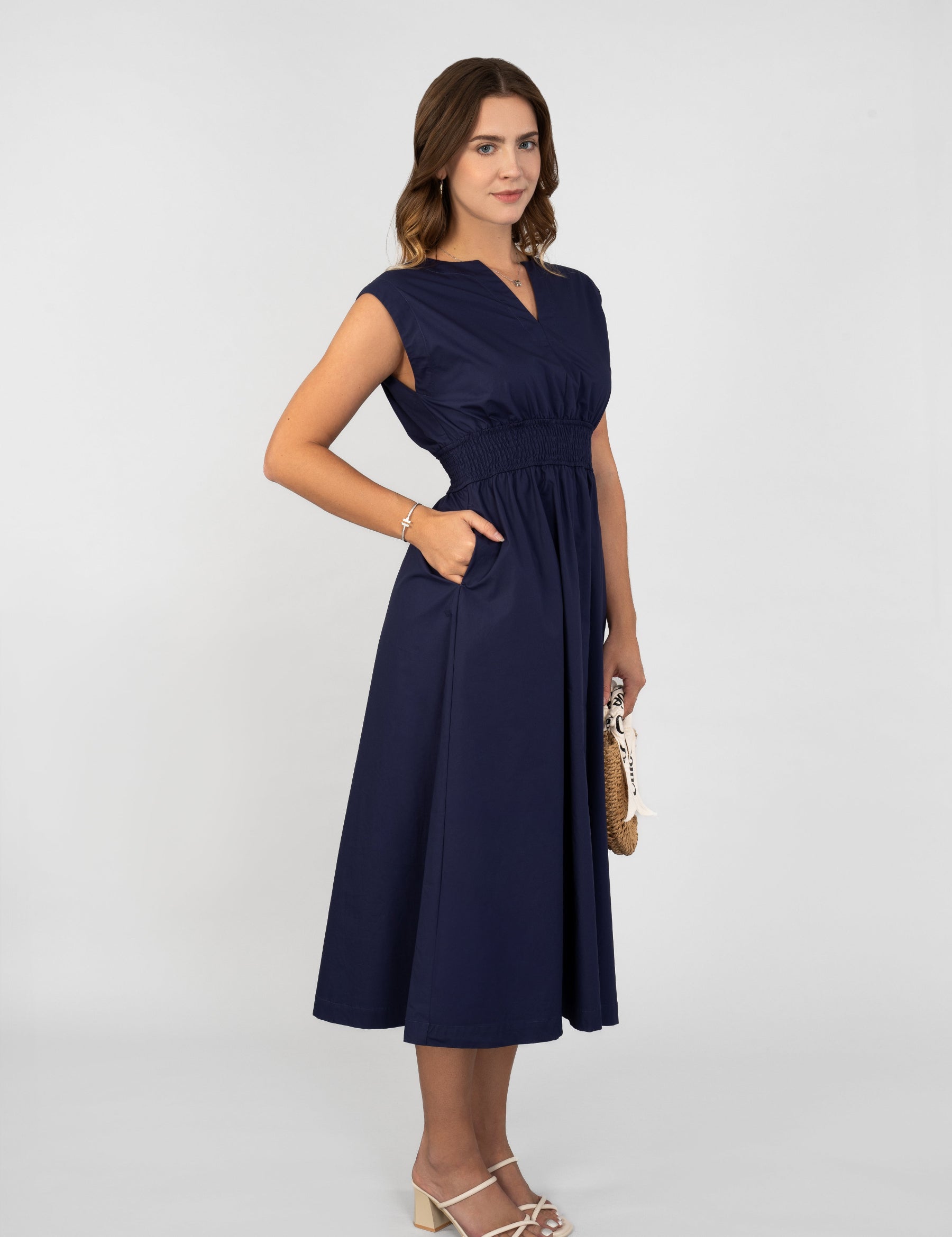 smock dress, v hals jurk, sleeveless jurk, maxi dress, cotton dress, katoenen jurk met zakken