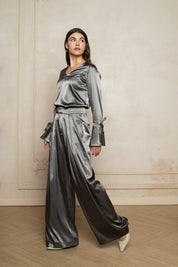 Luxurious satin blouse ony grey with cuff bow, non static, with high stretch